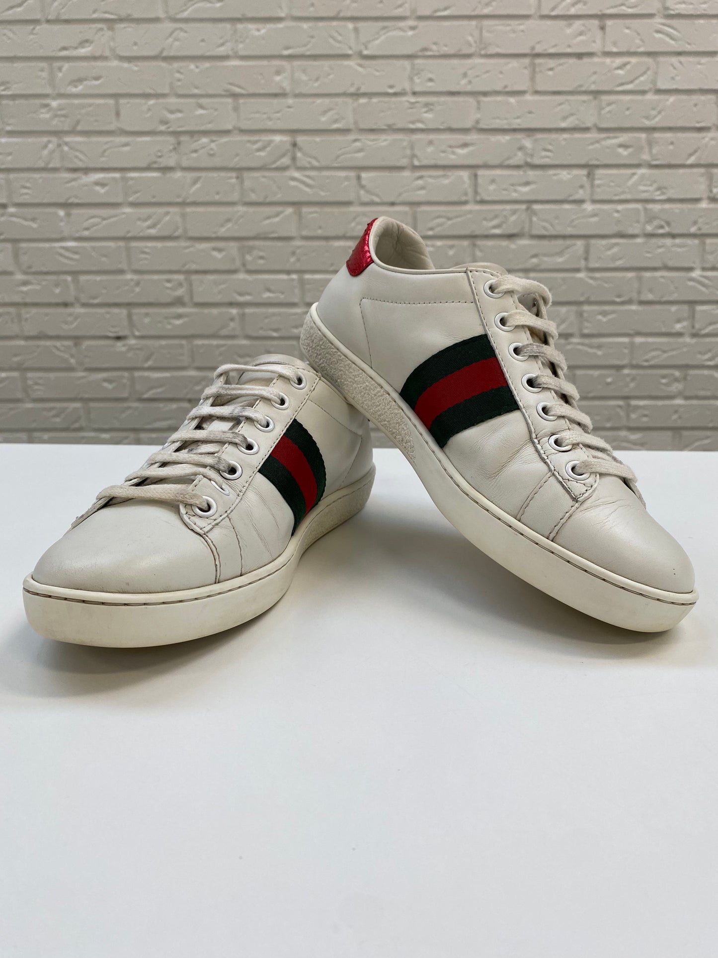 Gucci Ace “Bee” (36)